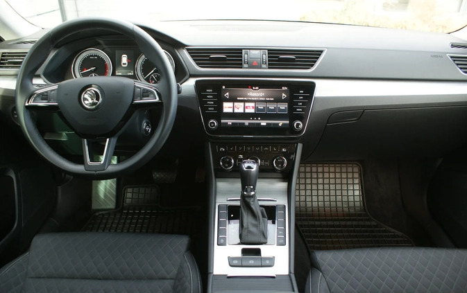 Skoda Superb cena 106900 przebieg: 54499, rok produkcji 2019 z Świerzawa małe 704